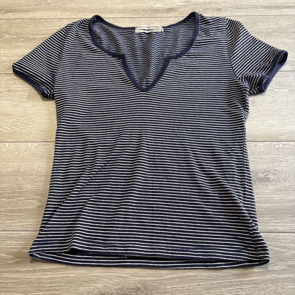 Urban Outfitters Striped Crop Top  Split Neck Size Small Juniors Blue White